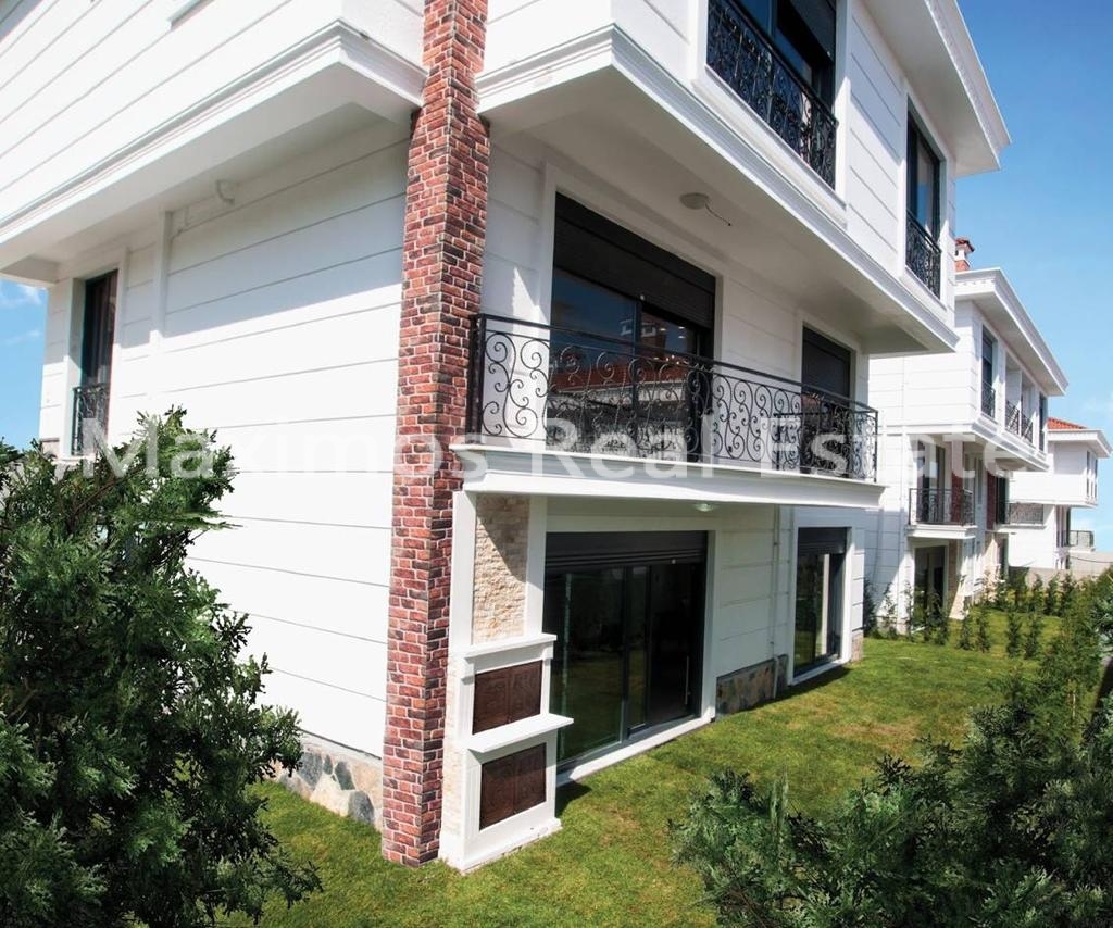 Sea View Villa For Sale In Beylikduzu Istanbul Turkey photos #1