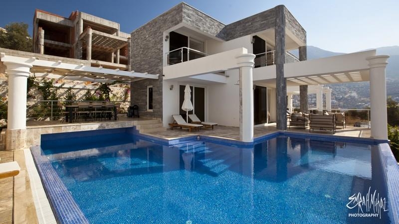 Beautiful Real Estate Villa With A Direct Sea View In Turkey photos #1